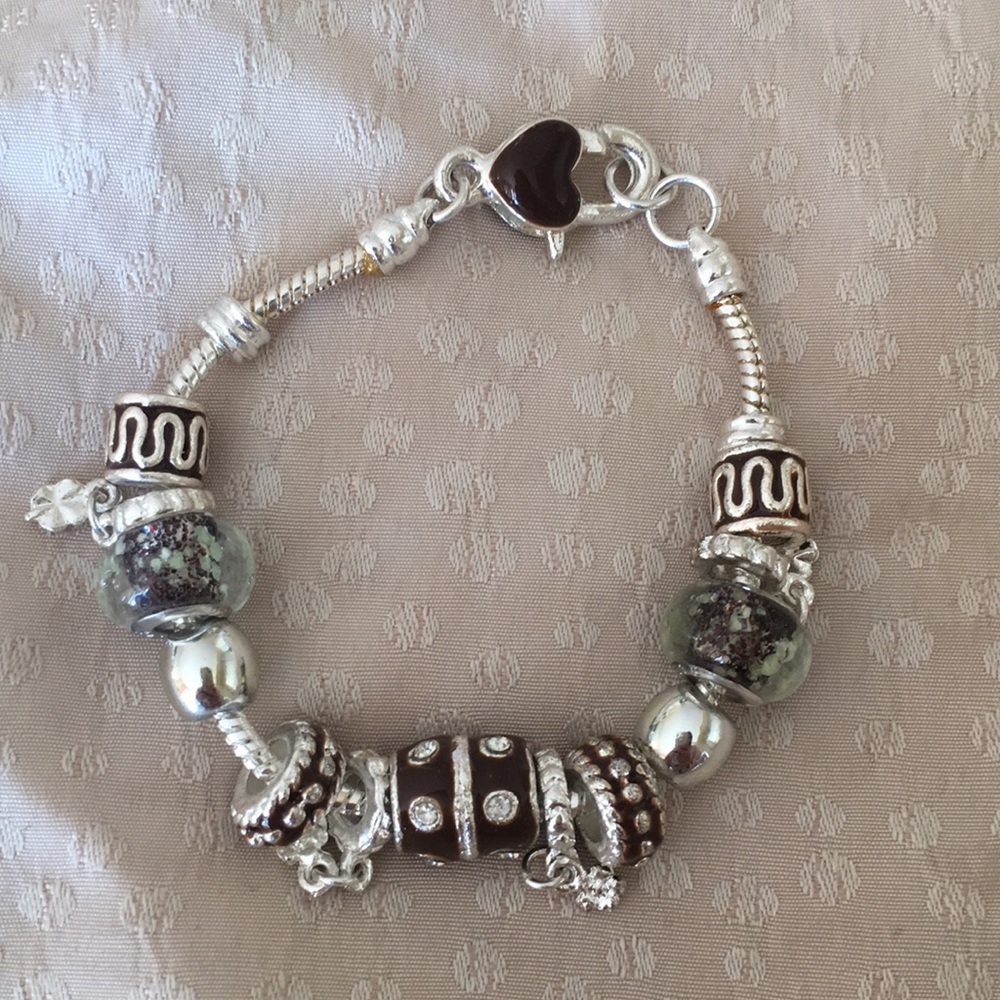 Women’s bracelet